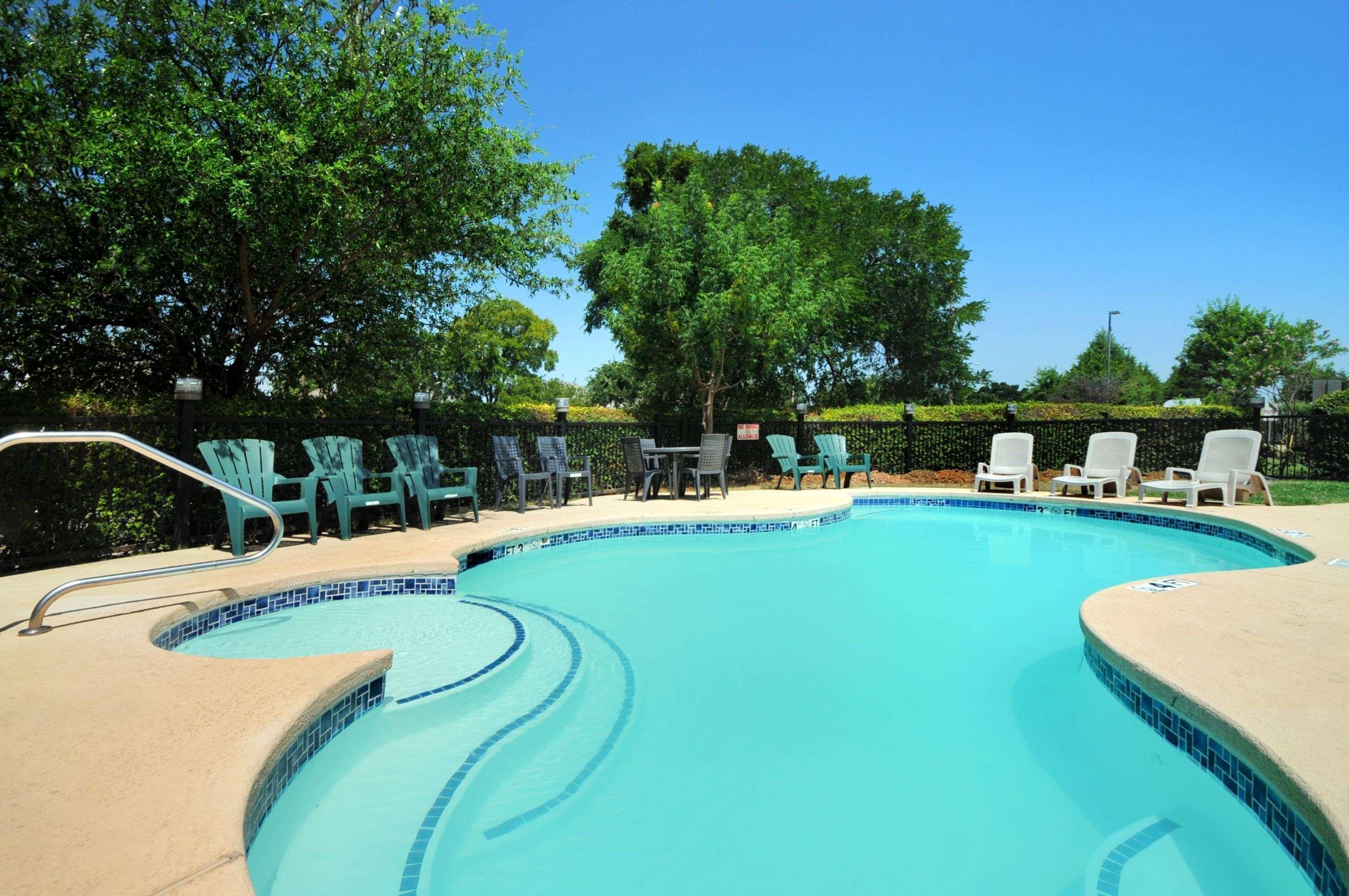 Travelodge By Wyndham Arlington/Dallas Area Facilities photo